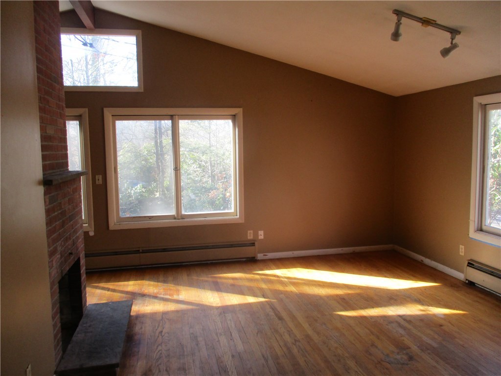 151 Dendron Road South Kingstown, RI 02879 - Photo 3 of 22