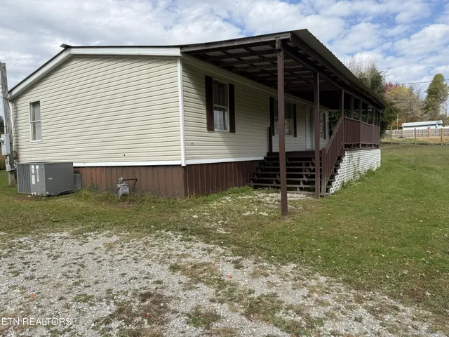 $169,900 | 152 Woodlawn Drive, Jamestown, TN 38556