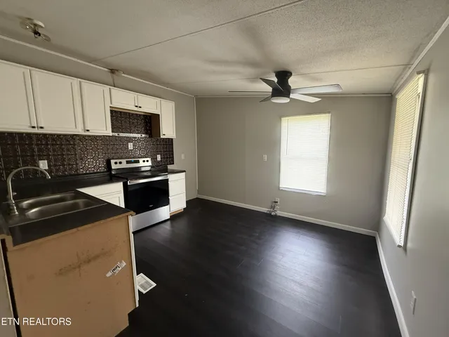 $169,900 | 152 Woodlawn Drive, Jamestown, TN 38556