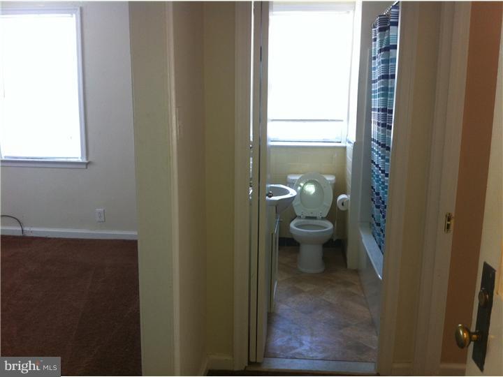 1336 Elbridge Street Philadelphia, PA 19111 - Photo 15 of 23