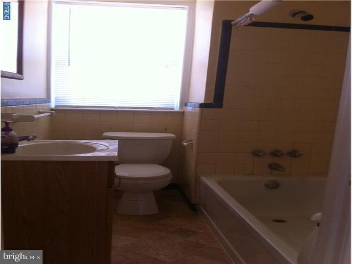 1336 Elbridge Street Philadelphia, PA 19111 - Photo 5 of 23