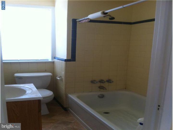 1336 Elbridge Street Philadelphia, PA 19111 - Photo 6 of 23