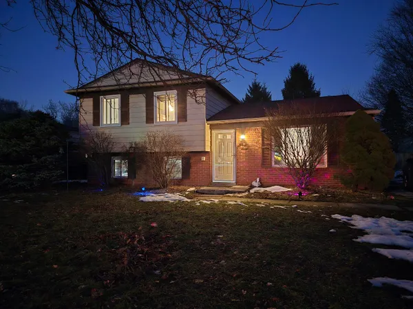 $225,000 | 127 South John Hix Road, Westland, MI 48186