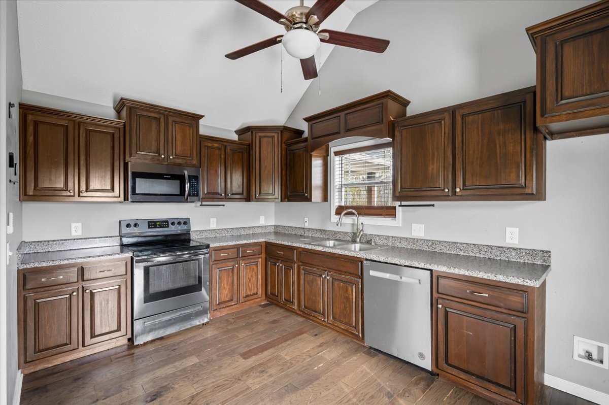 1689 Taurus Farm Road Lafayette, TN 37083 - Photo 9 of 41