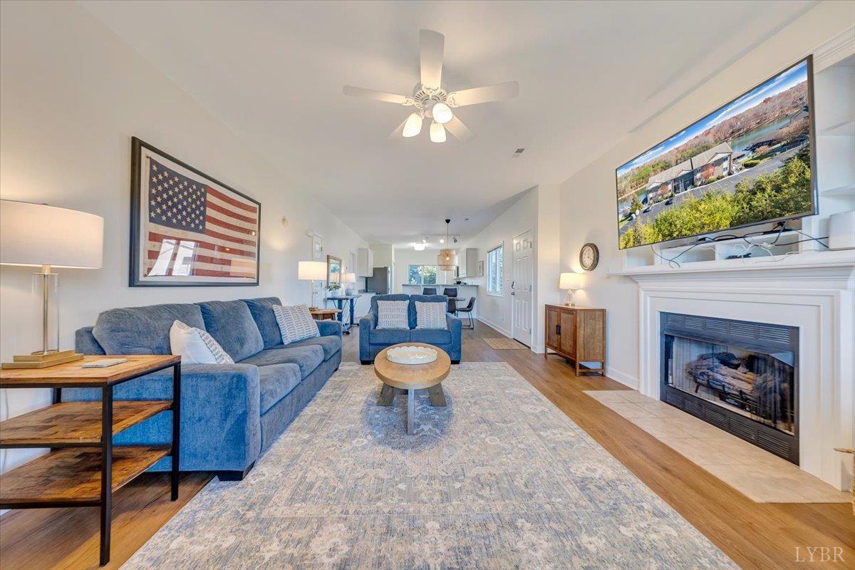 1137 Mariners Way, Unit 37 Huddleston, VA 24104 - Photo 4 of 80