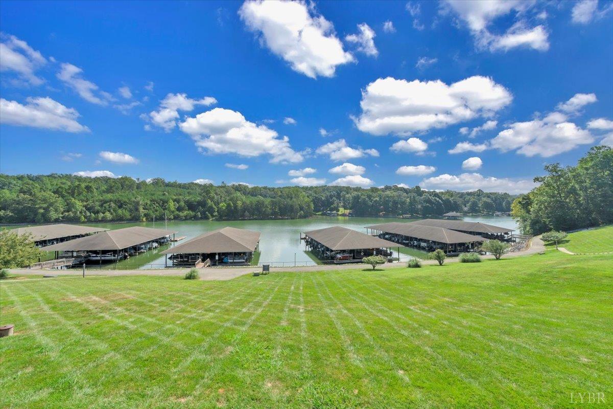 1137 Mariners Way, Unit 37 Huddleston, VA 24104 - Photo 60 of 80 Mariners is pet friendly with ample pet stations to keep our lawns clean!