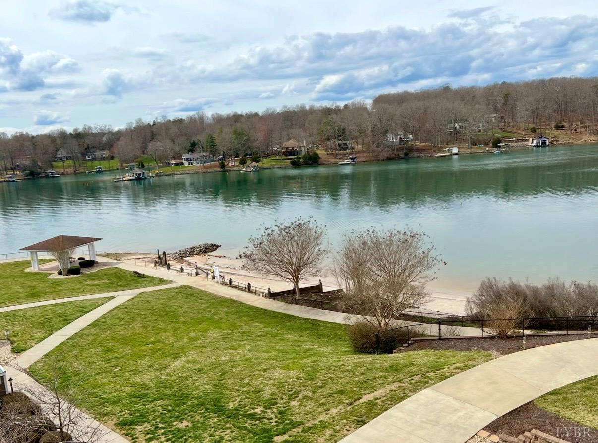 1137 Mariners Way, Unit 37 Huddleston, VA 24104 - Photo 62 of 80 One of two private beaches! Great for floating and relaxing!