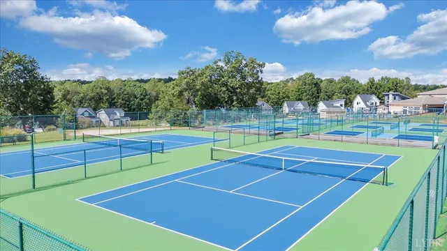 $424,000 | 1137 Mariners Way, Unit 37, Huddleston, VA 24104