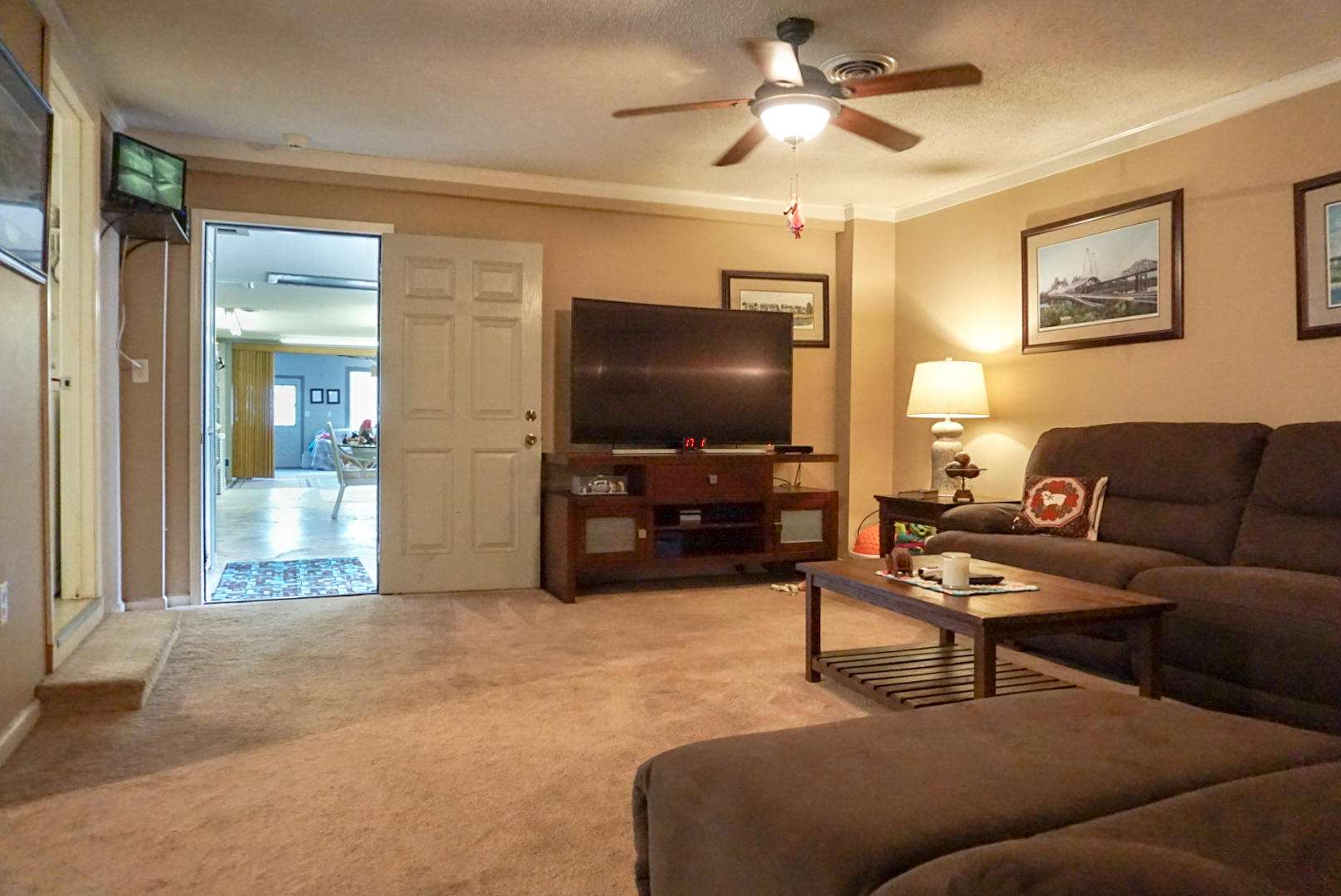 503 Myers Road Summerville, SC 29486 - Photo 13 of 39 Living Room
