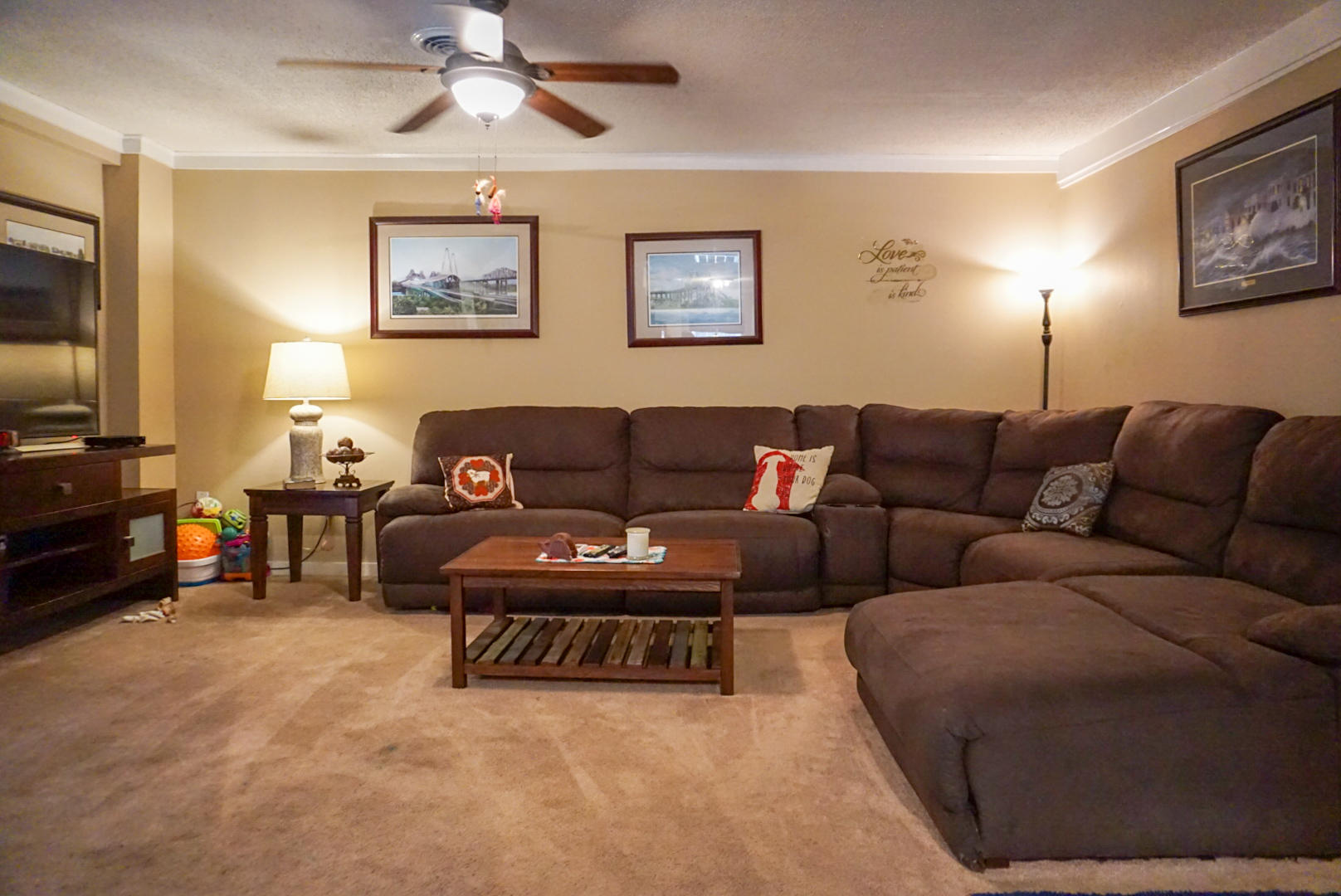 503 Myers Road Summerville, SC 29486 - Photo 14 of 39 Living Room