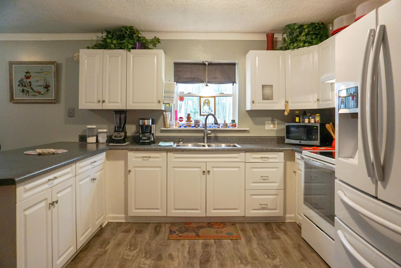 503 Myers Road Summerville, SC 29486 - Photo 21 of 39 Kitchen
