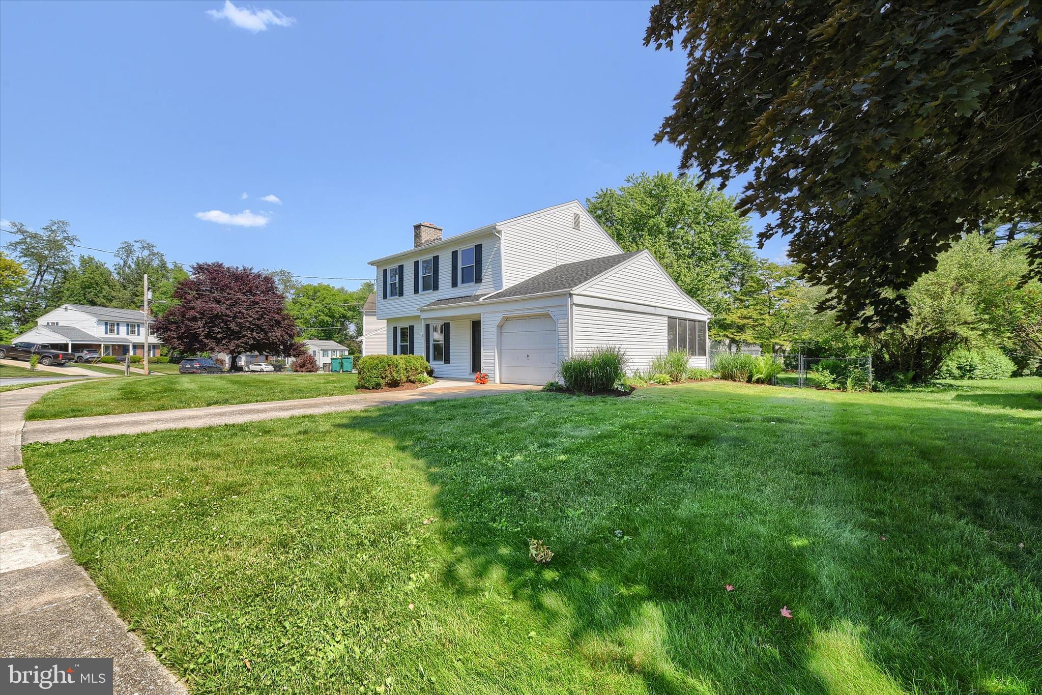 308 Glenn Road Camp Hill, PA 17011 - Photo 4 of 35