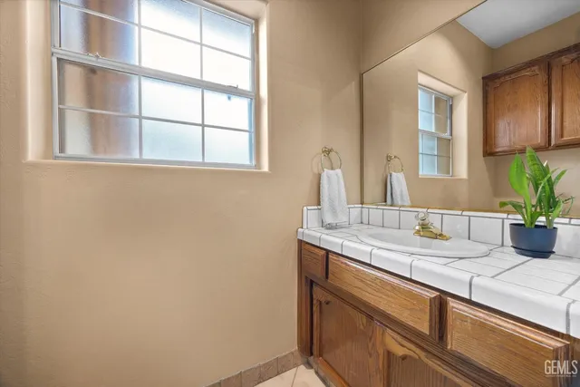 $610,000 | Undisclosed Address, Bakersfield, CA 93314