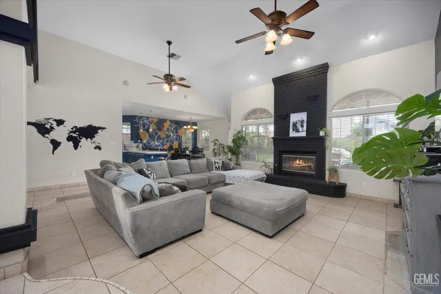 $610,000 | Undisclosed Address, Bakersfield, CA 93314