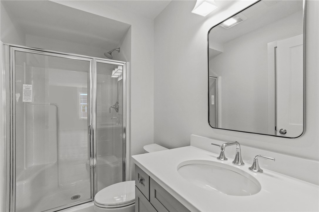 5 Red Maple Lane Warwick, RI 02886 - Photo 17 of 35 En-suite primary bath