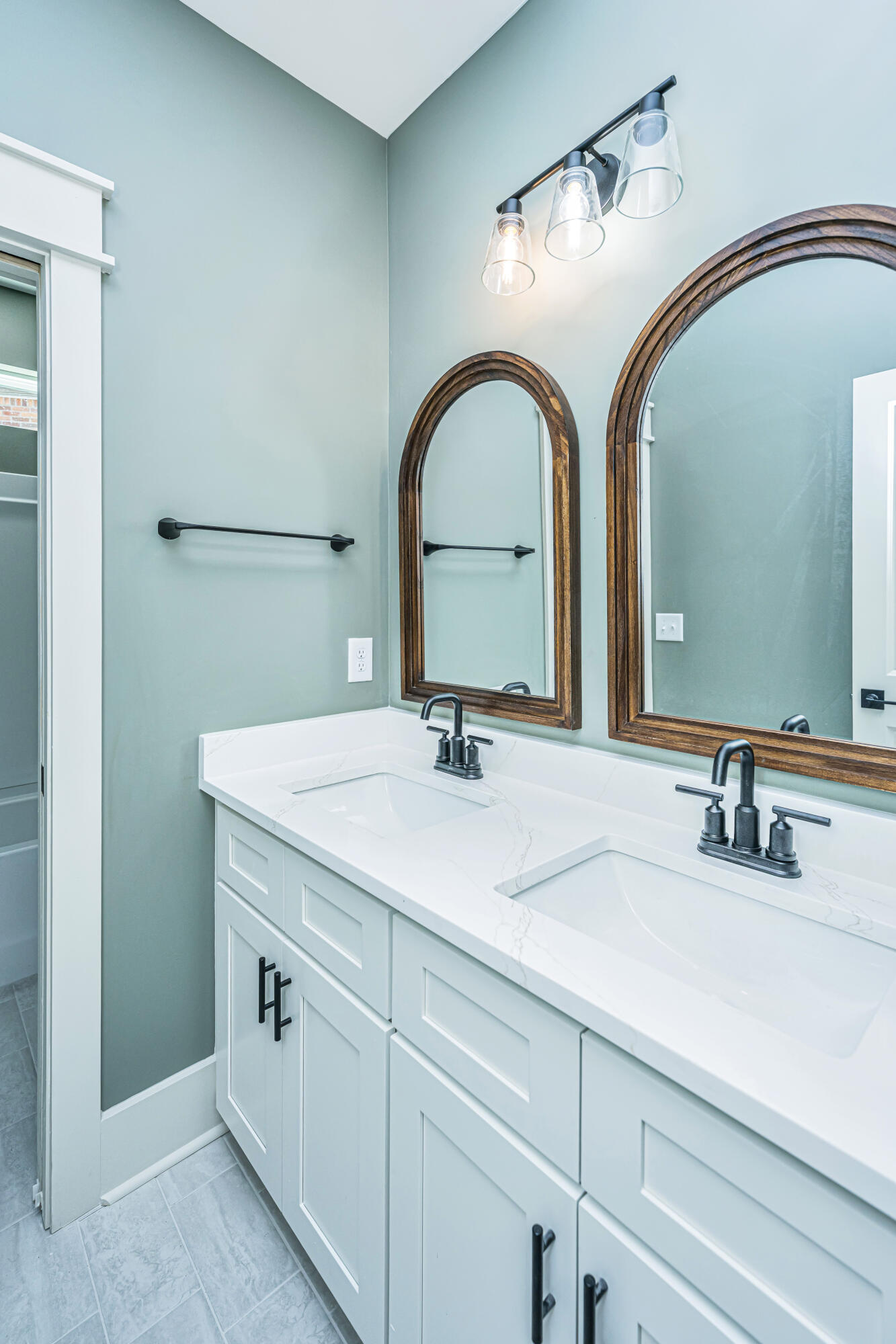 933 Valley Street Hanahan, SC 29410 - Photo 24 of 34 933ValleySt037