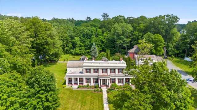 $1,745,000 | 3888-3904 Vermont Rte 7a, Arlington, VT 05250