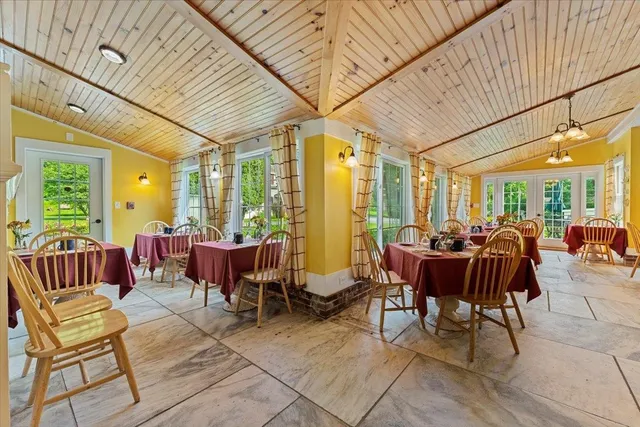 $1,745,000 | 3888-3904 Vermont Rte 7a, Arlington, VT 05250