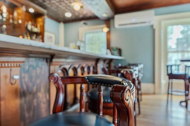 $1,745,000 | 3888-3904 Vermont Rte 7a, Arlington, VT 05250