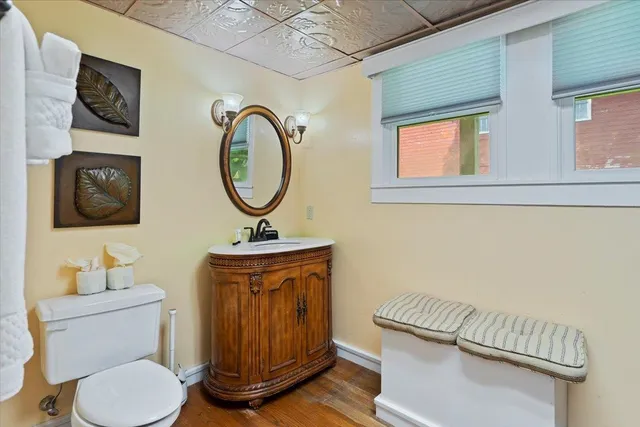 $1,745,000 | 3888-3904 Vermont Rte 7a, Arlington, VT 05250