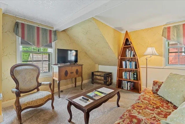 $1,745,000 | 3888-3904 Vermont Rte 7a, Arlington, VT 05250