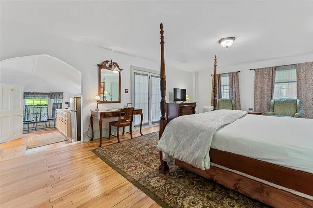 $1,745,000 | 3888-3904 Vermont Rte 7a, Arlington, VT 05250