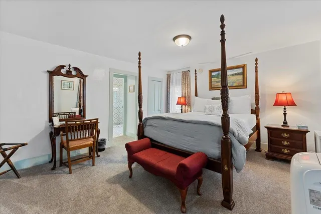 $1,745,000 | 3888-3904 Vermont Rte 7a, Arlington, VT 05250