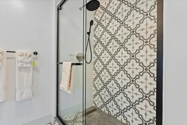 $1,745,000 | 3888-3904 Vermont Rte 7a, Arlington, VT 05250