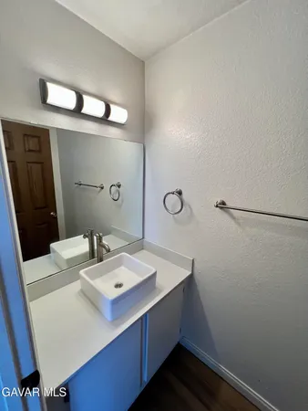 $315,000 | 43673 Park Avenue, Lancaster, CA 93534