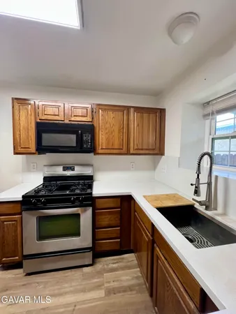 $315,000 | 43673 Park Avenue, Lancaster, CA 93534