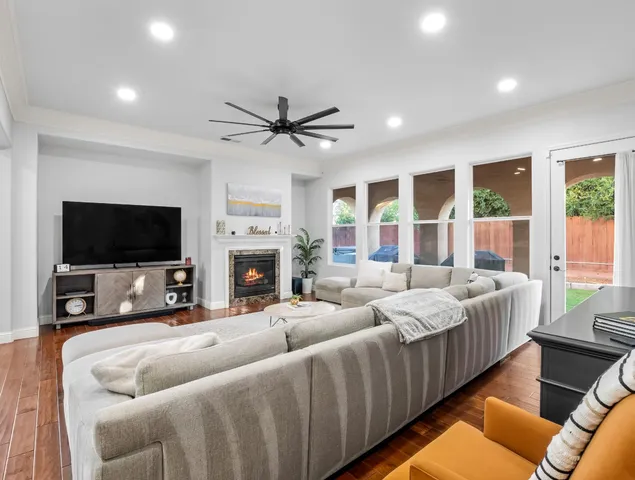 $1,095,000 | 1152 Lester Avenue, Clovis, CA 93619