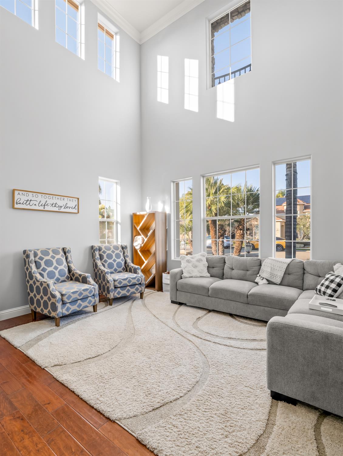 1152 Lester Avenue Clovis, CA 93619 - Photo 30 of 68 a living room with furniture and a large window