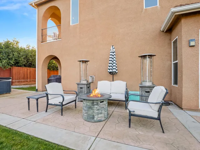 $1,095,000 | 1152 Lester Avenue, Clovis, CA 93619