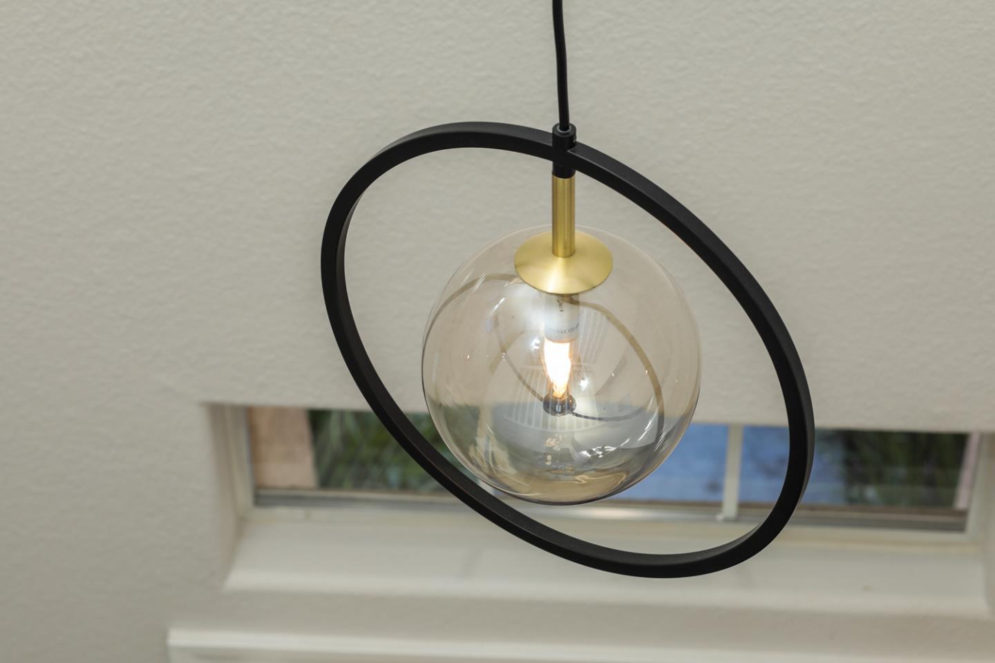 425 Nicholas Drive Mountain View, CA 94043 - Photo 26 of 36 an empty room with a mirror and vanity