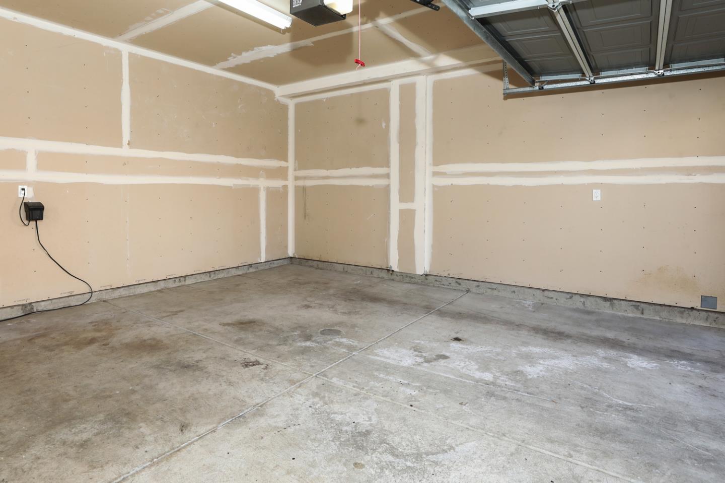 425 Nicholas Drive Mountain View, CA 94043 - Photo 29 of 36 a view of an empty room