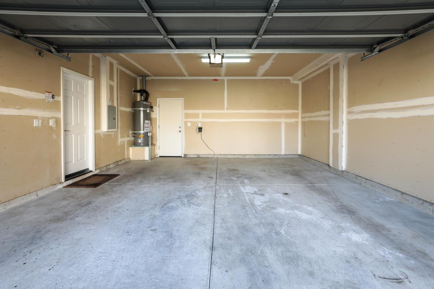 425 Nicholas Drive Mountain View, CA 94043 - Photo 35 of 36 a view of a room with an empty space