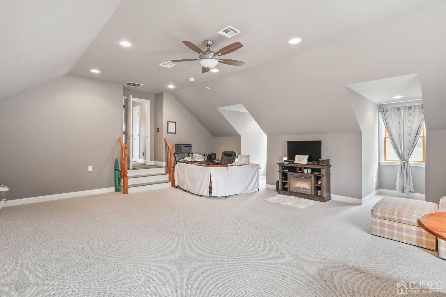 39 Loveman Road Cream Ridge, NJ 08514 - Photo 44 of 73 a view of an empty room with a window