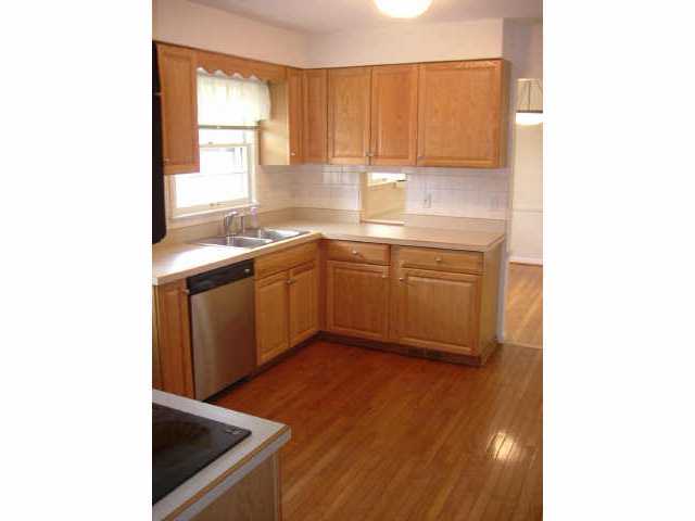 1479 Kirkley Road Columbus, OH 43221 - Photo 3 of 5