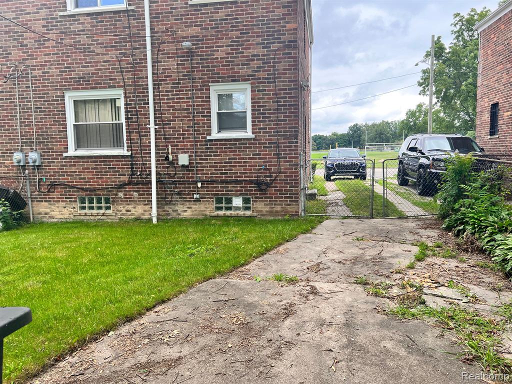 14647 Evergreen Road Detroit, MI 48223 - Photo 40 of 45