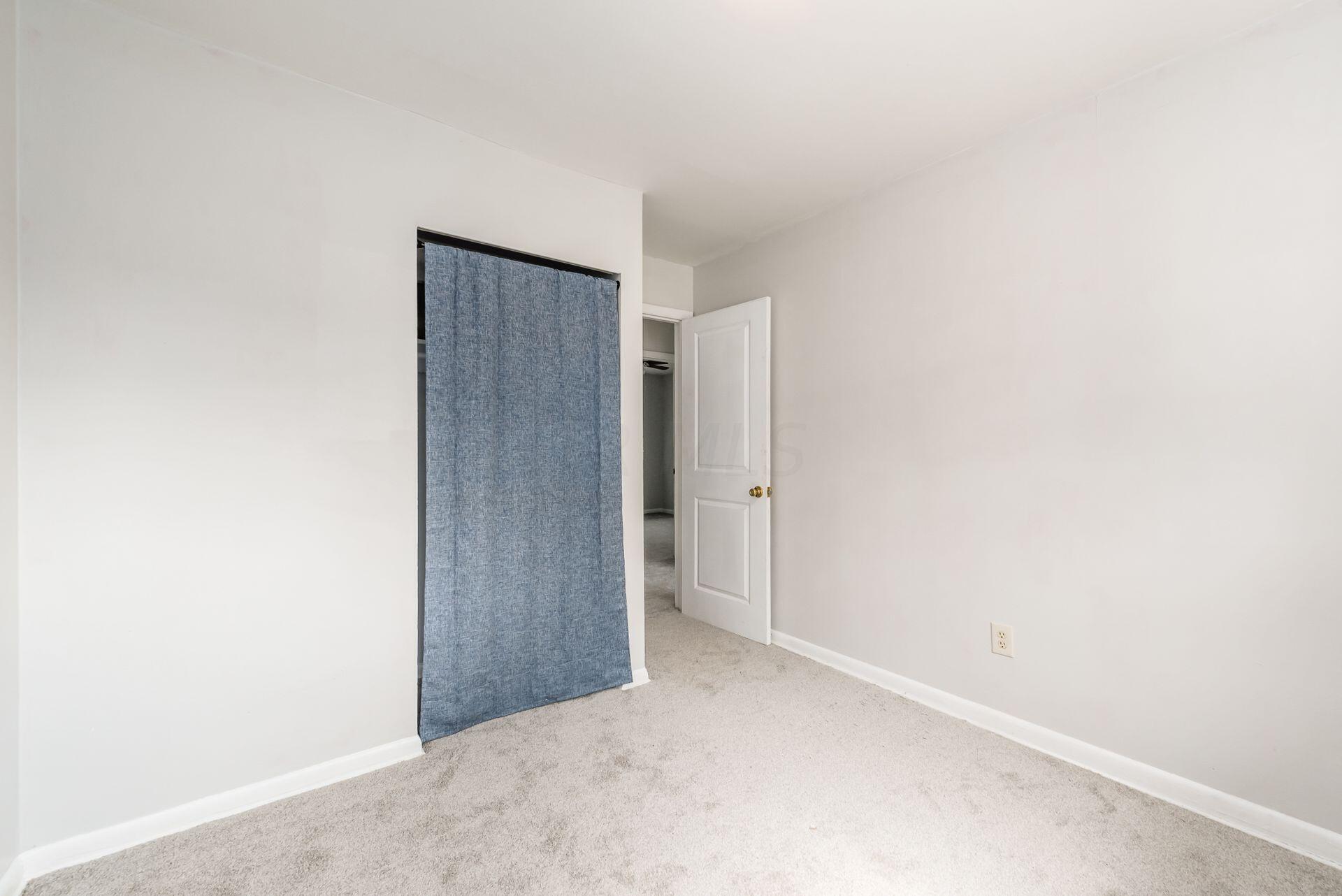1590 Liscomb Road Columbus, OH 43207 - Photo 14 of 26 015_c21_W 1590 Liscomb Rd-037