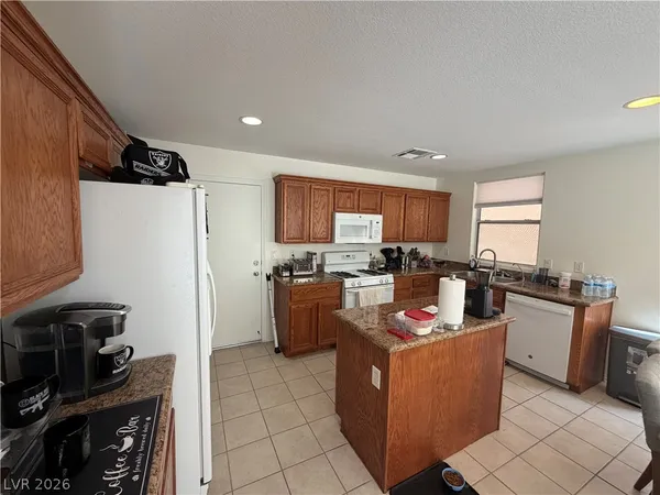 $2,200 | 2515 Begonia Valley Avenue, Henderson, NV 89074