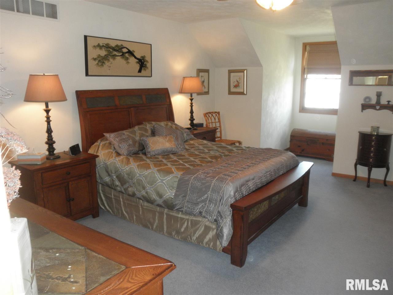 5307 North Rothmere Drive Peoria, IL 61615 - Photo 4 of 6
