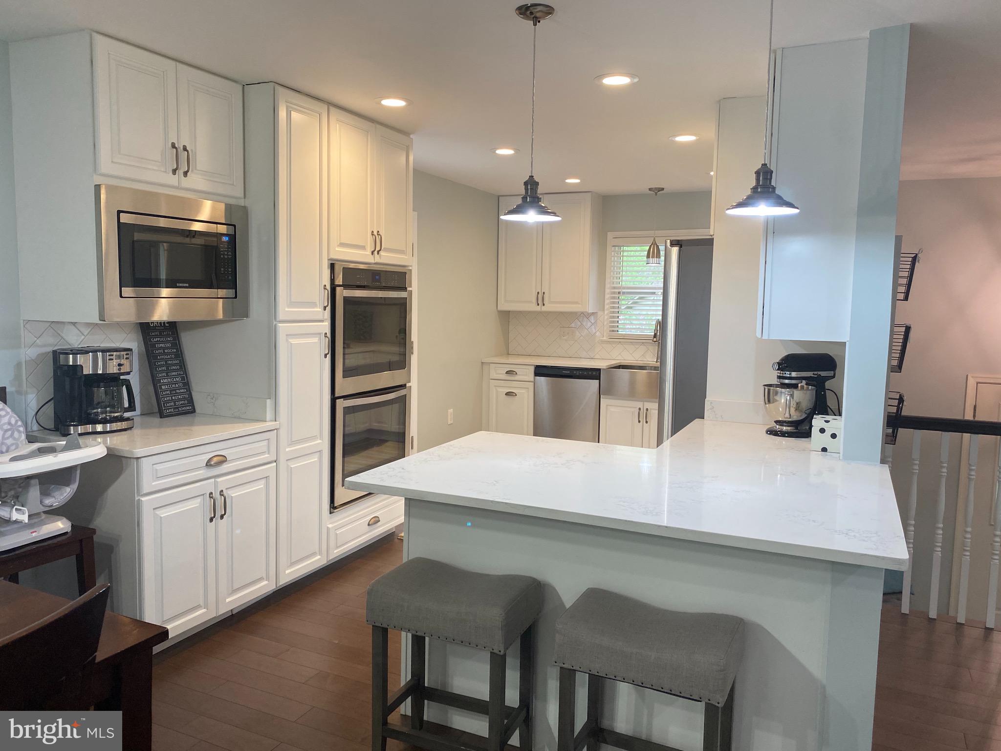 7705 Carrleigh Parkway Springfield, VA 22152 - Photo 8 of 31