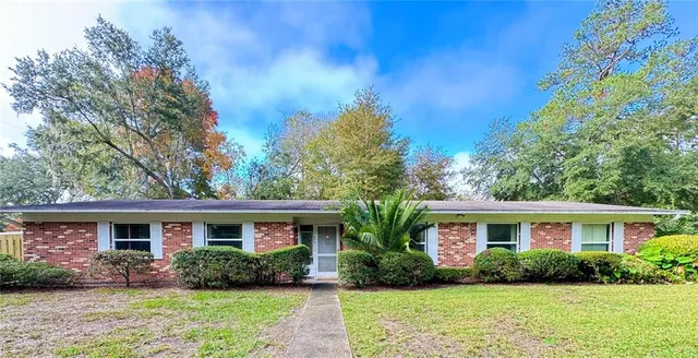 $376,000 | 1836 Northwest 40th Terrace, Gainesville, FL 32605
