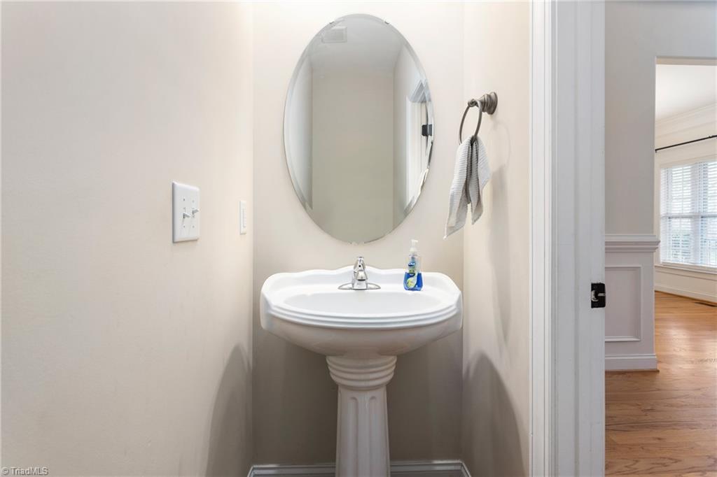 5528 Salem View Road Pfafftown, NC 27040 - Photo 17 of 40