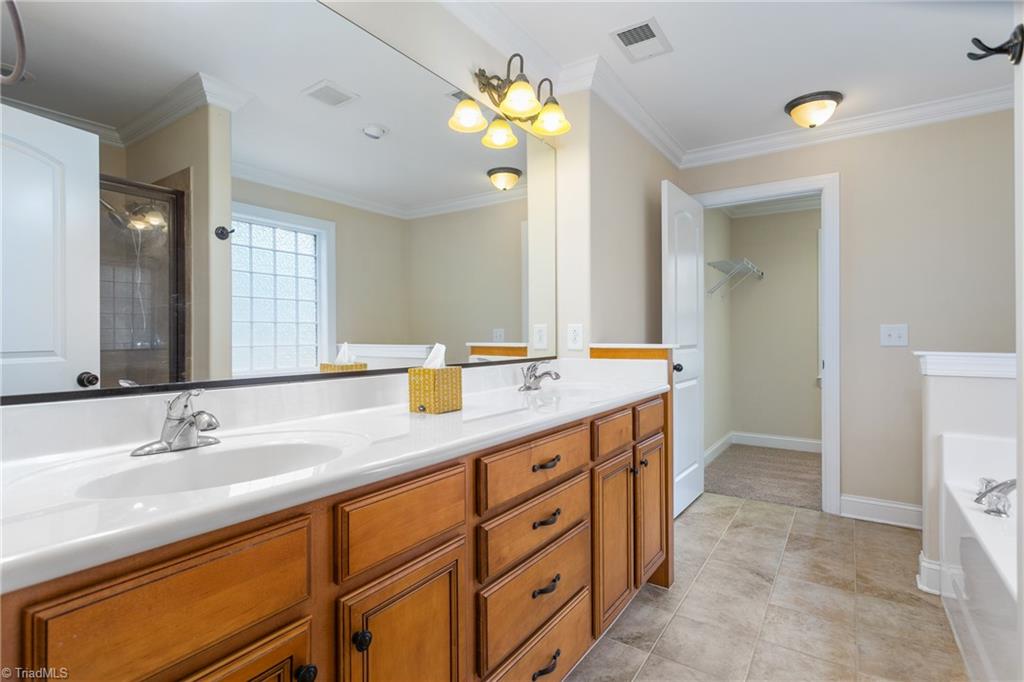 5528 Salem View Road Pfafftown, NC 27040 - Photo 22 of 40