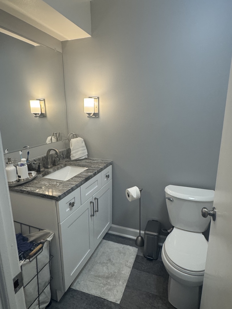 310 Greenbriar Road, Unit 2B Glen Ellyn, IL 60137 - Photo 15 of 22 Gallery Image 15