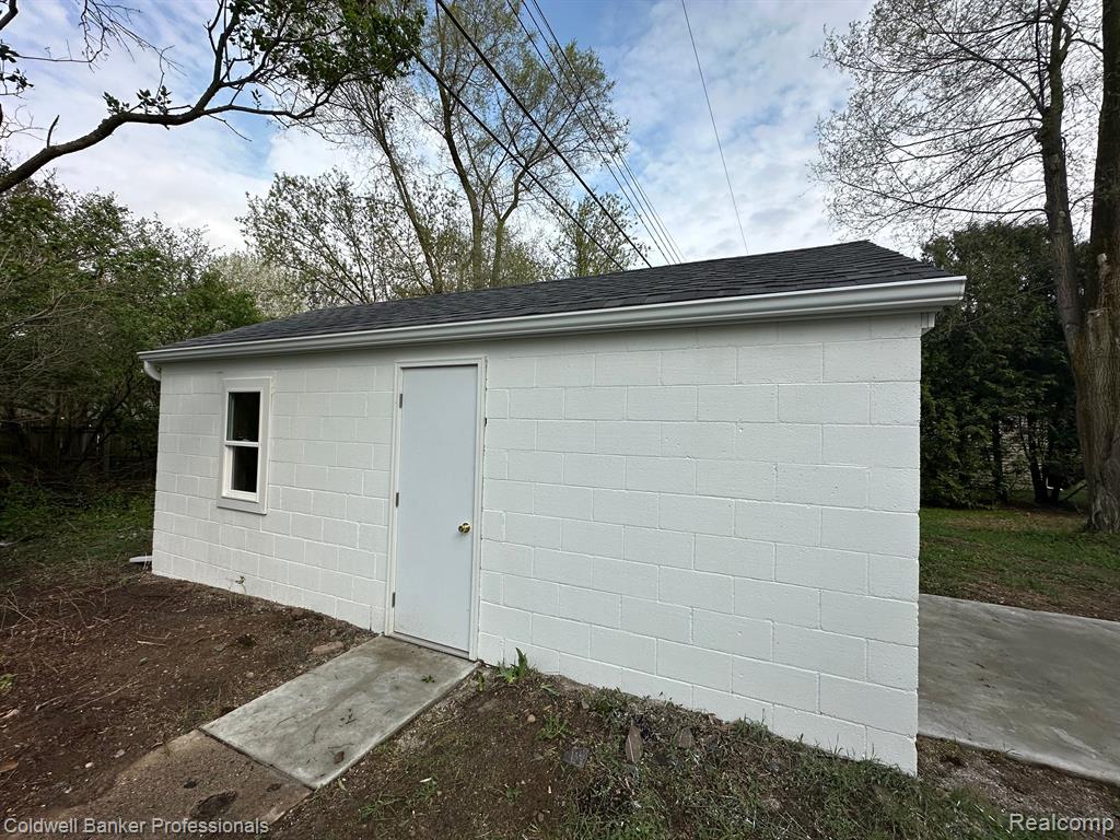 1052 Angle Road Lapeer, MI 48446 - Photo 26 of 27