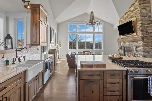 $1,849,000 | W5681 Ridge Road, La Grange, WI 53121