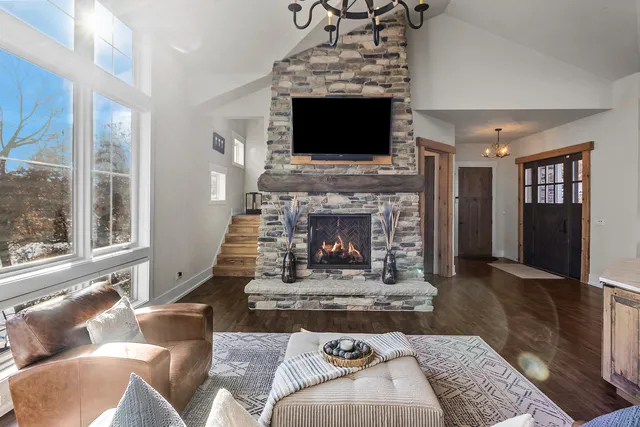 $1,849,000 | W5681 Ridge Road, La Grange, WI 53121